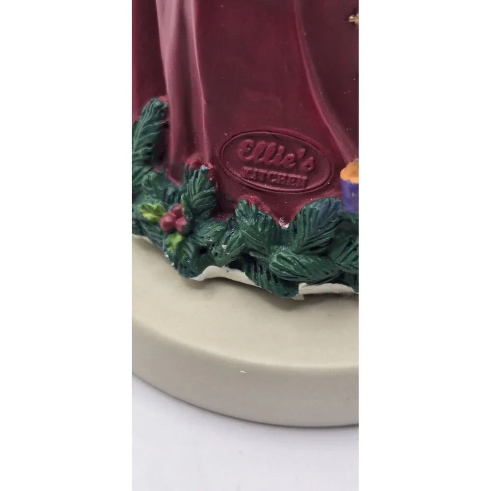 Ellies Kitchen Santa's of the World Set of 4 Sweden, Austria, Italy & USA No Box